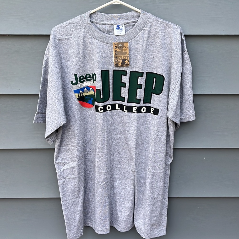 NWT / Vintage Jeep College T-Shirt / STARTER